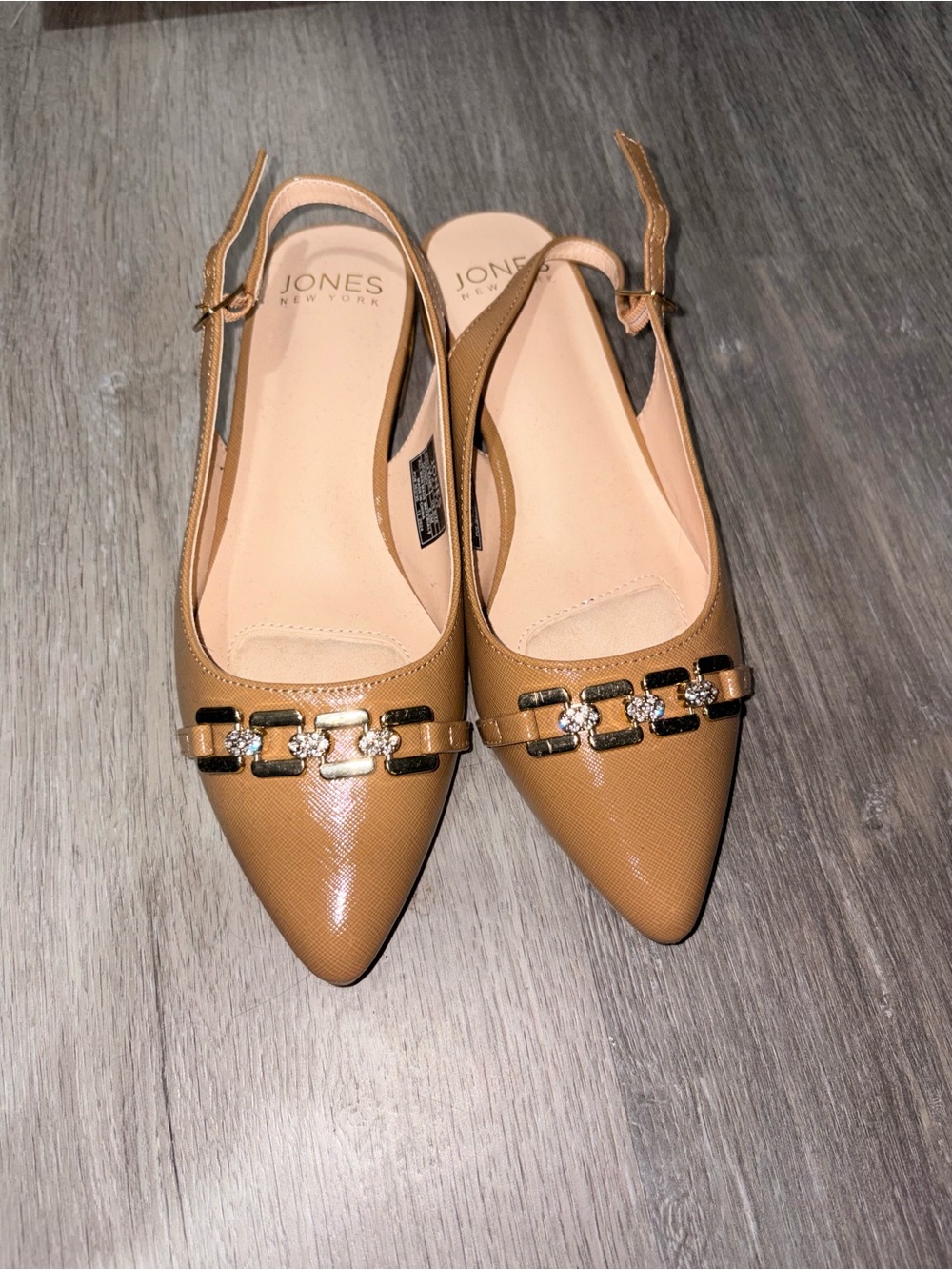 Jones New York Tan Pointed Toe Slingback Flats with Decorative Chain